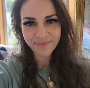 Meet your Posher, Christina